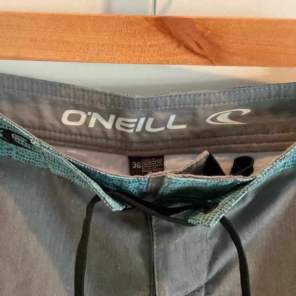 O’Neill Men’s swim trunks - Picture 3 of 3